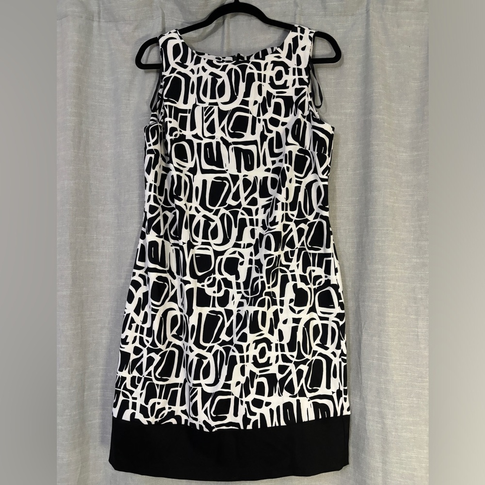AB Studio Black and White Shift Dress